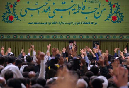 کمبود داریم اما کشور در حال پیشرفت است