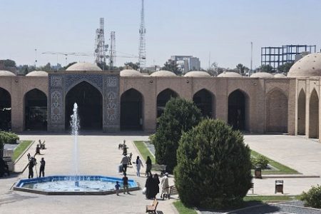 وقتی تخلف بر سر بافت تاریخی قد میکشد وقتی تخلف بر سر بافت تاریخی قد میکشد