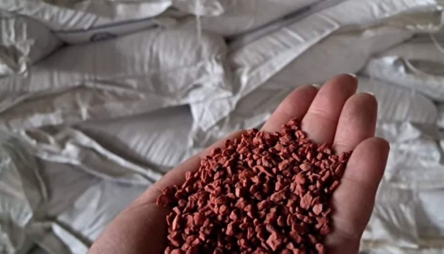 توزیع ۹۶۴ تن کود یارانهای در شهرستان شهربابک