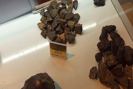 جشنواره شهاب‌سنگ و سنگ‌های قیمتی در زرند