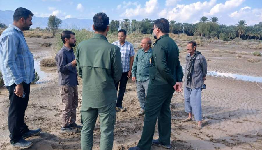 بازدید میدانی از مناطق سیل زده قلعه‌گنج