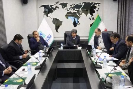 پرونده محدودیتهای گازی صنایع روی میز استاندار کرمان پرونده محدودیتهای گازی صنایع روی میز استاندار کرمان