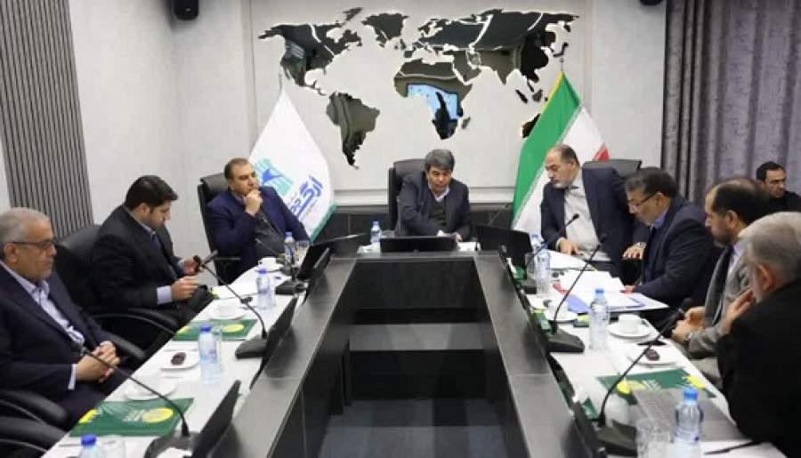 پرونده محدودیتهای گازی صنایع روی میز استاندار کرمان