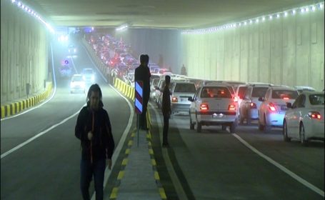 زیرگذر میدان آزادی یکی از نقاط حادثه‌خیز شهر کرمان