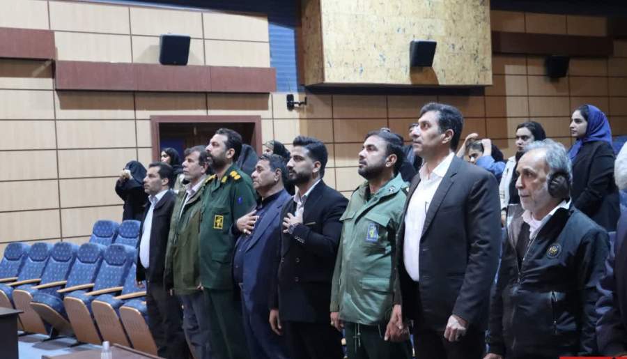 برگزاری شب‌شعر مقاومت در بم