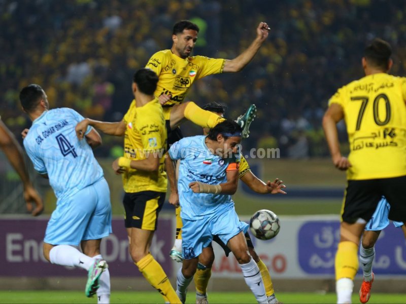 ستاره‌ها برای صدرنشینی به نبرد می‌روند