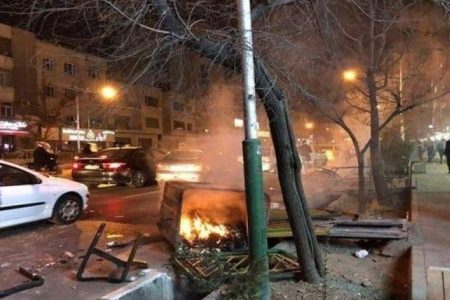 حقیقت اقدامات تروریستی از زبان مغازهدار خیابان بهمنیار حقیقت اقدامات تروریستی از زبان مغازهدار خیابان بهمنیار