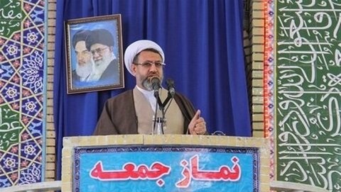 ولایتفقیه کشور را از سختیها عبور خواهد داد