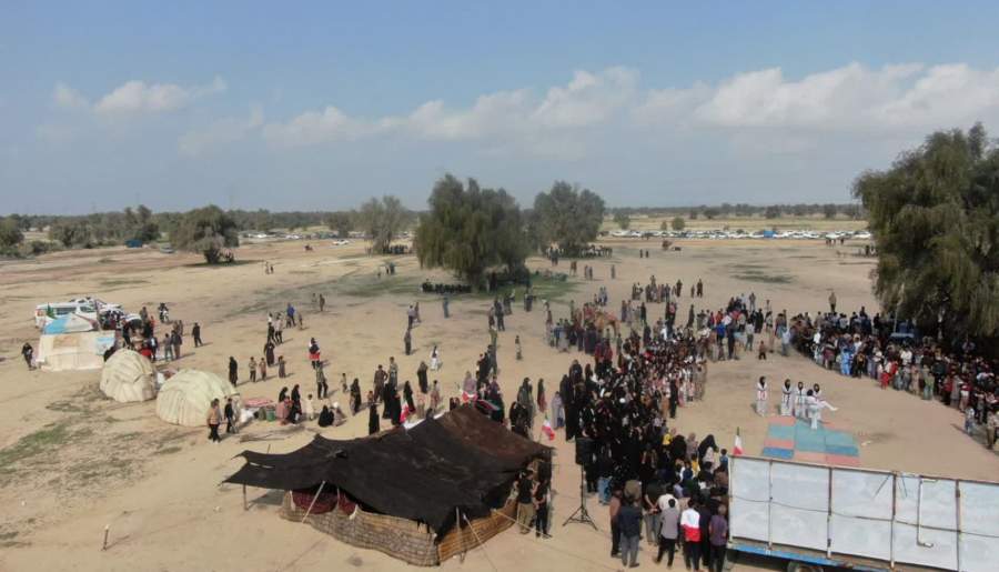 شور و نشاط بازیهای بومی رودبار در جنگل هزار کهور