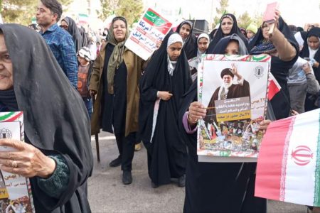 ۴۷ سال ایستادگی و پایداری